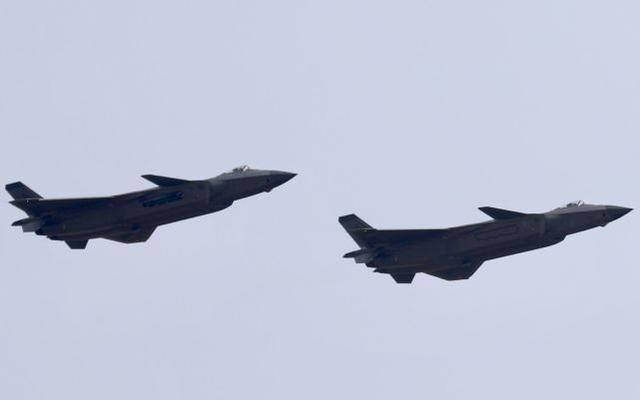 研制战机有多烧钱？F-22成本为280亿 歼20三百亿 小国根本玩不起